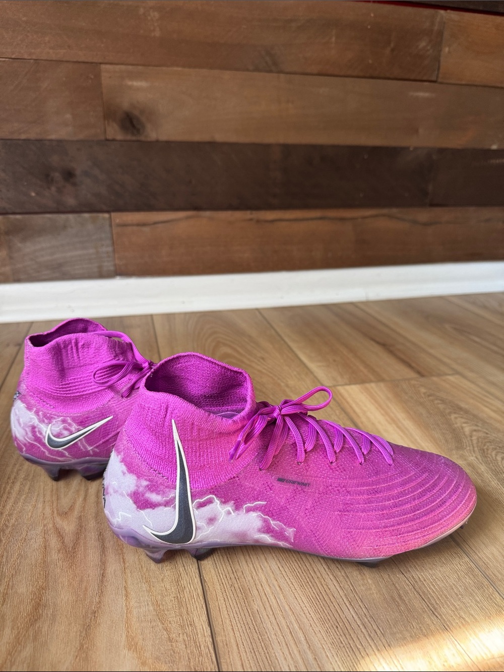 Nike Phantom Luna Elite SE FG Soccer Cleats Thunder Pack Women’s Size 8. New - Picture 2 of 7